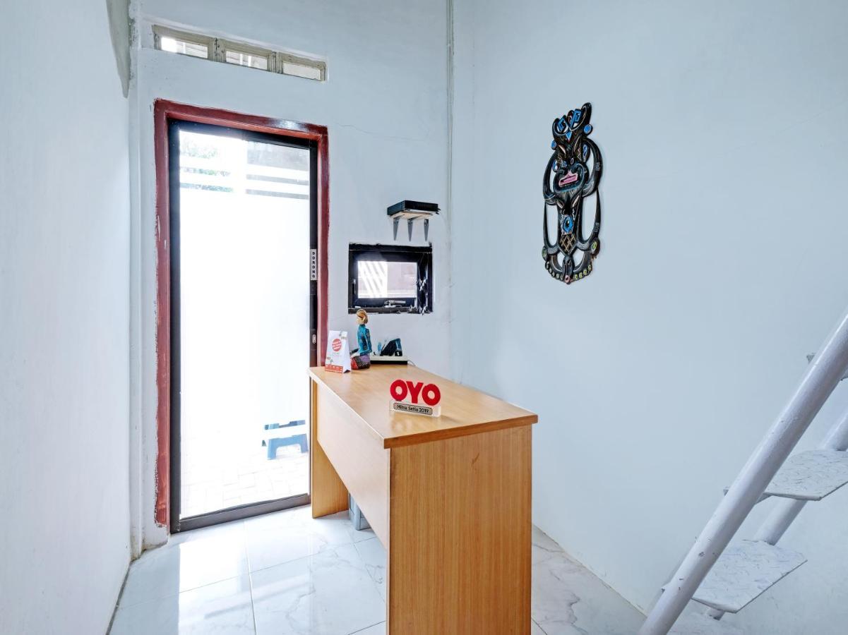 Oyo 90325 Pondok Dnayu Syariah Jarakan Exterior photo
