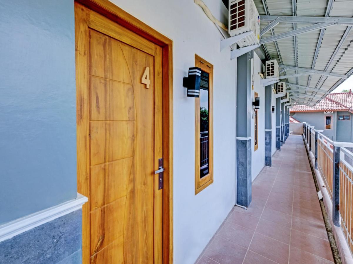 Oyo 90325 Pondok Dnayu Syariah Jarakan Exterior photo